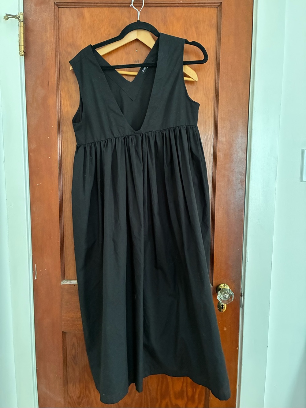 Meg Black V-Neck Sleeveless Midi Dress and Reversible!